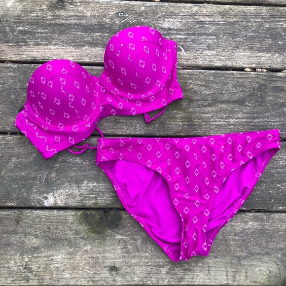 Old Navy Other - Old navy swim suit